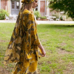 VERITY SHAWL