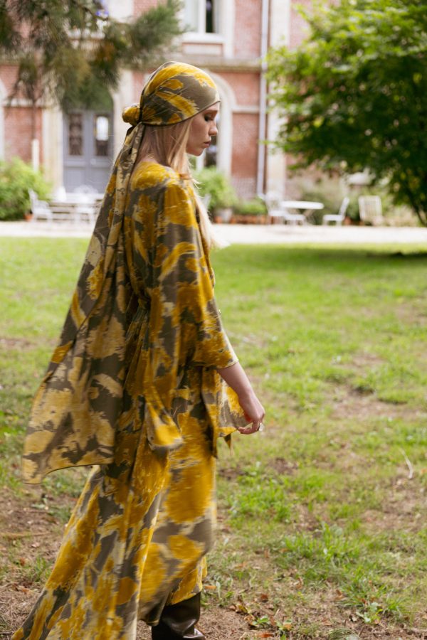 VERITY SHAWL - Image 1