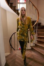VERITY SHAWL - Image 2